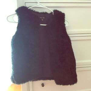 BLACK FUR VEST